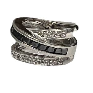 VINTAGE STERLING SILVER CROSS OVER ENTWINED BANDS W CLEAR & BLACK STONES RING
